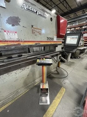 USED ACCURPRESS ADVANTAGE 717510