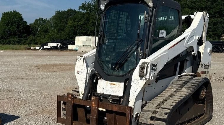 USED 2022 Caterpillar 239D3