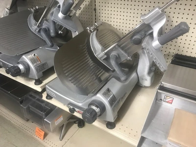 17-0028 Hobart 2812 Manual Deli/Cheese Slicer