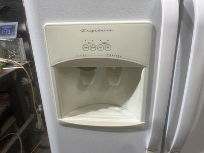 Used FRIGIDAIRE SIDE BY SIDE Refrigerators Michigan US | Miedema Asset Management Group #1313579