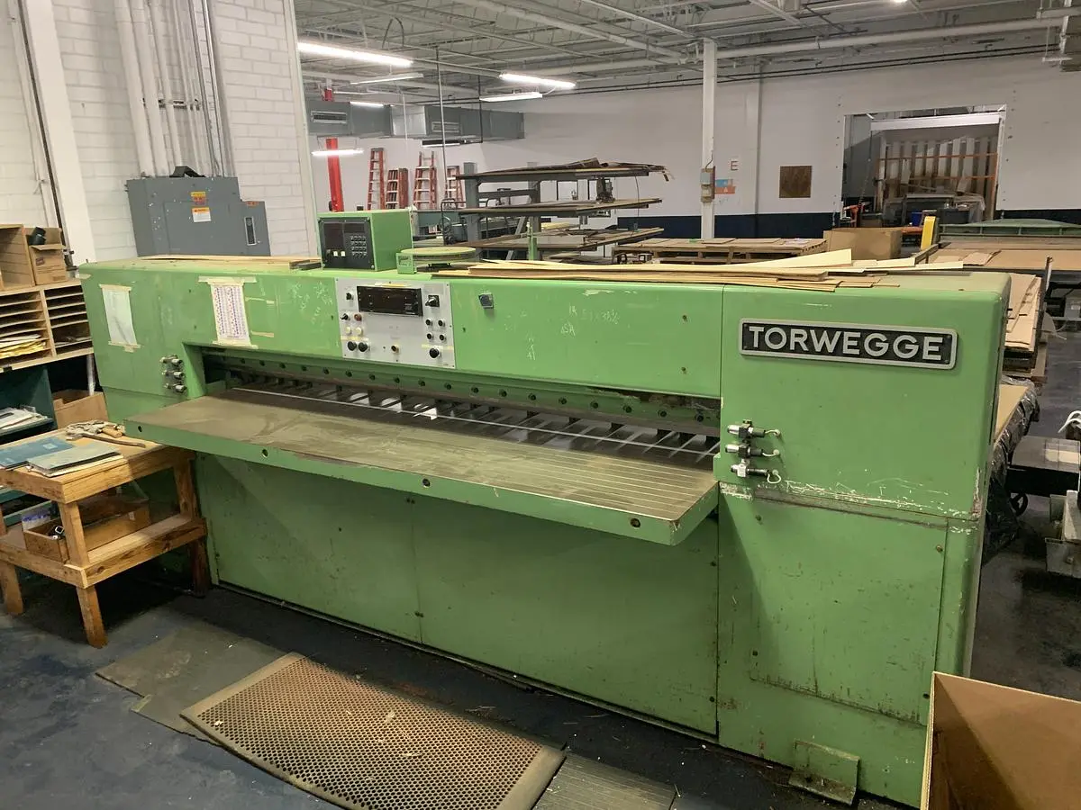 TORWEGGE H45 HYDRAULIC VENEER JOINTER GUILLOTINE MACHINE