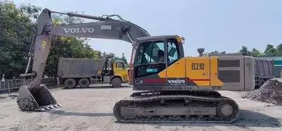 USED 2025 VOLVO EC210EB