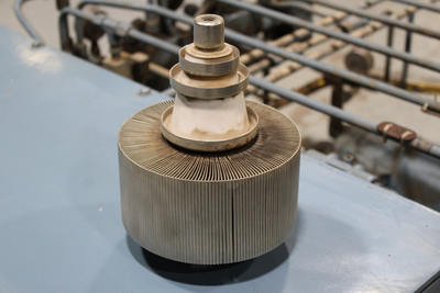 L & L Machinery Du-All Radio Frequency Gluer (Easel Style)