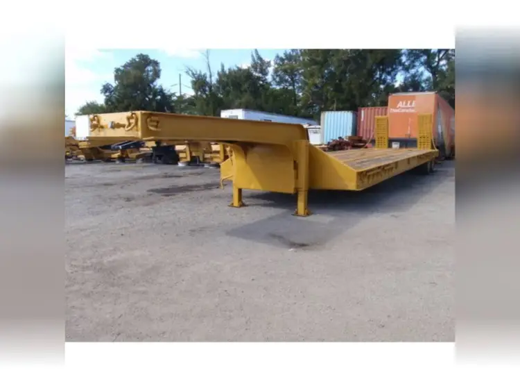 Used A PLUS 40 TON LOWBOY REAR LOADER Lowboy Trailers Florida US | USA Transequipment #1542466