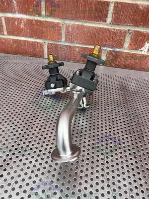 USED ITT PURE FLO 1-316L-RA20MAX 5 -WAY DIAPHRAGM VALVE W/ 1", 3/4"  SANITARY FITTING