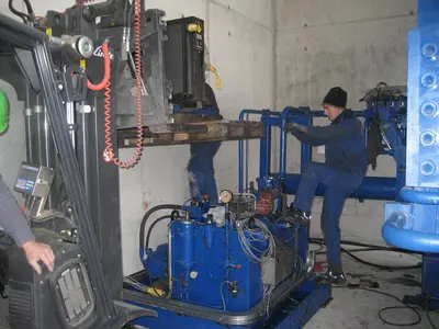 USED 2013 ATM SCRAP BALER 40X40