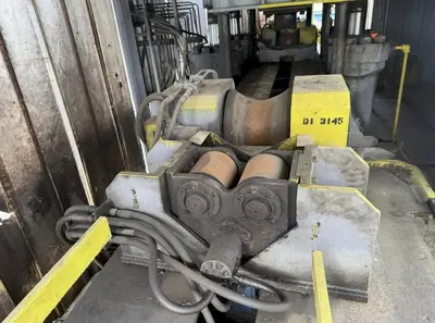 2000 TON HEAVY DUTY 4-POST HYDRAULIC STRAIGHTENING PRESS. STOCK # 0543726