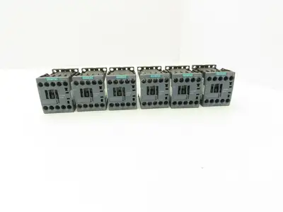 Siemens 3RT2015-1AF02 Contactor 7.5HP 3PH 575VAC 20A 2NC Lot of 6