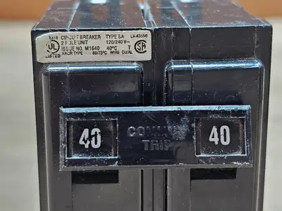 Used CUTLER-HAMMER BA240 Switchgears British Columbia CA | Lenmark #1438524