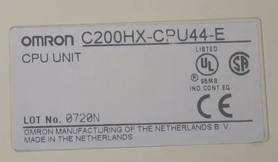 OMRON C200HX-CPU44-E CPU MODULE W/ C200HW-COM04-EV1