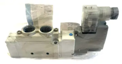 NEW SMC SY7120-5DZ-02 SOLENOID VALVE SY71205DZ02