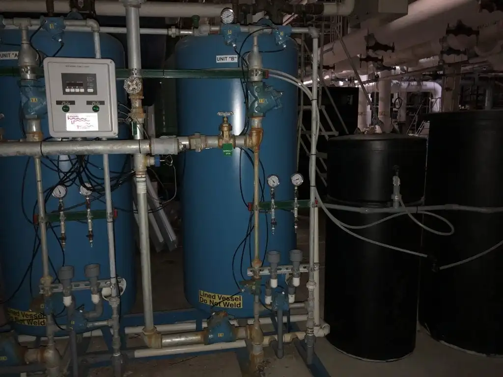 Lakeside Water Treatment 15 Cu.Ft Industrial Boiler Dual Tank Dealkalizer System