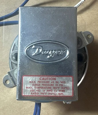 NEW Dwyer Industries 1910-1 Series 1900 Compact Low Differential Pressure Switch