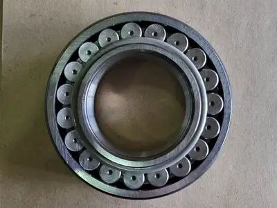 NEW SKF 22211E