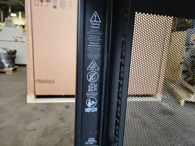 NEW TRIPP-LITE SR18UB