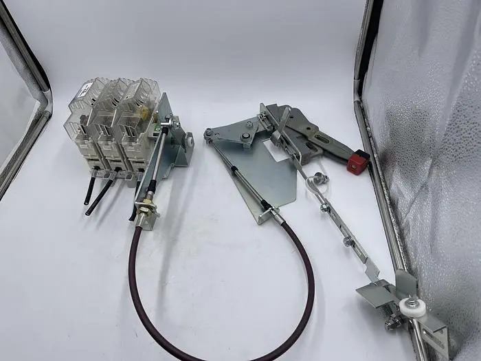 Used FERRAZ SHAWMUT FERRAZ SHAWMUT FUSERBLOC J 30A SIDE 3P FBJ30SO Misc Electrical & Power Parts | ND Industrial Surplus #1214219