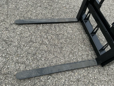 Used _UNKNOWN_ _UNKNOWN_ Pallet Forks Michigan US | Miedema Asset Management Group #1577443