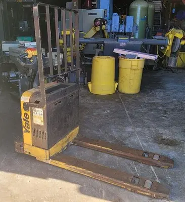 USED 2010 YALE MPB040-EN24T2748