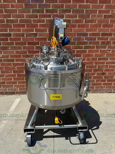 Used NORTHLAND 250 LITER STAINLESS STEEL JACKETED REACTOR FV/ 45 PSI W/ MIXER Jacketed Tanks | Equipment Lab #486581