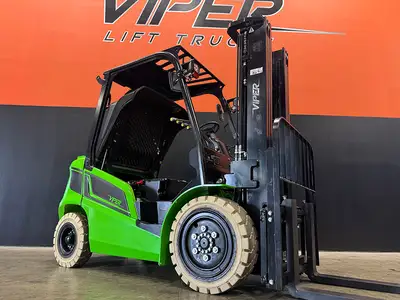 Used 2026 Viper FB30 4-Wheel Sit down Electric Counterbalance Forklifts New York US | United Lift #1446668