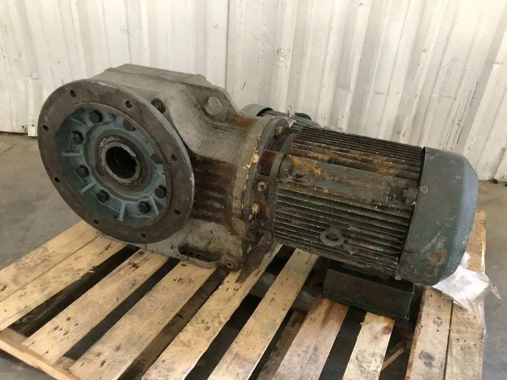 Sew Eurodrive KAF107A Helical Bevel Gear Drive Speed Reducer Ratio 49.90:1