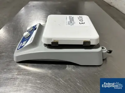 USED VWR VWR 7" x 7" Ceramic Top Digital Hot Plate / Stirrer