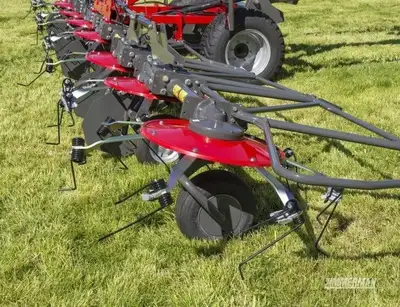 New | in-Stock 2024 MASSEY FERGUSON TD1028XTRC Tedders Pennsylvania US | Zimmerman Farm Service #1409919