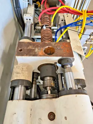 CINCINNATI _UNKNOWN_ Plastic Molding Machines | Amiron Machinery (16)