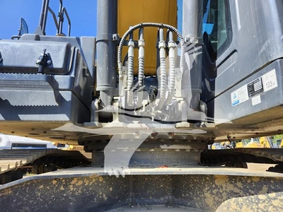 USED 2020 XCMG XE210U