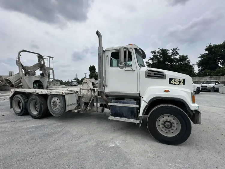 Used 2016 WESTERN STAR 4700 SF Concrete Mixer Trucks Delaware US | Proxy Equipment #1388940