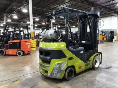 USED 2021 CLARK S32C