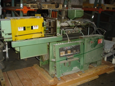 Used _UNKNOWN_ 221E/150R Injection Molding Machines Minnesota US | A&I Equipment #1317106