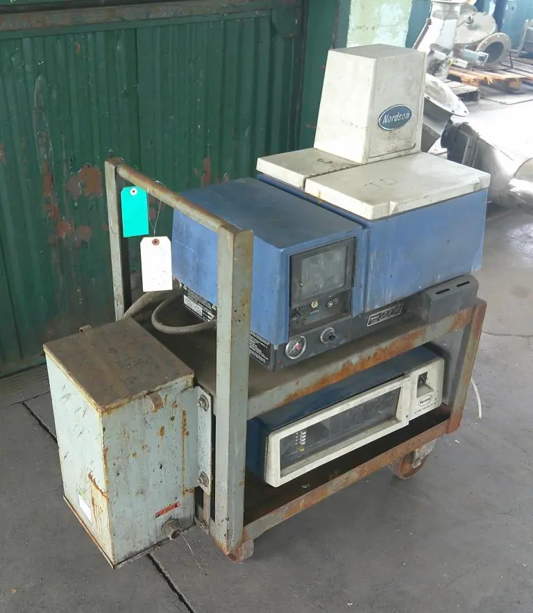 SPC9323  Hot Melt Dispenser Nordson hot melt glue dispenser model 2204