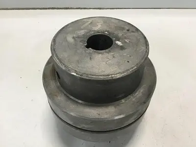 USED MAGNALOY COUPLINGS 700 / COUPLING