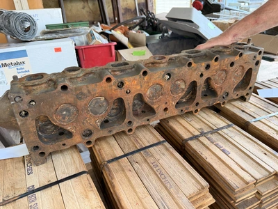 Used GM 3835409 CHEVROLET 216 CUBIC-INCH INLINE-SIX CYLINDER HEAD ROUGHLY BETWEEN 1942 AND 1952 Engine Parts & Accessories Michigan US | Miedema Asset Management Group #1419801