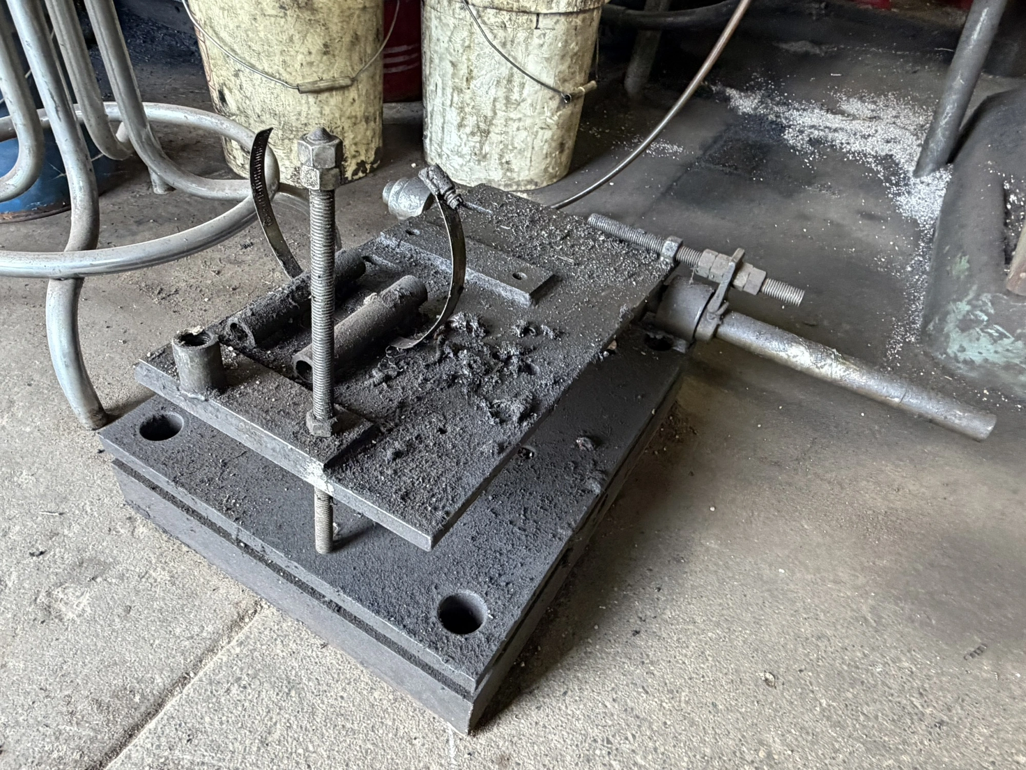 Used _UNKNOWN_ _UNKNOWN_ Grinding Fixtures Michigan US | Miedema Asset Management Group #1372080