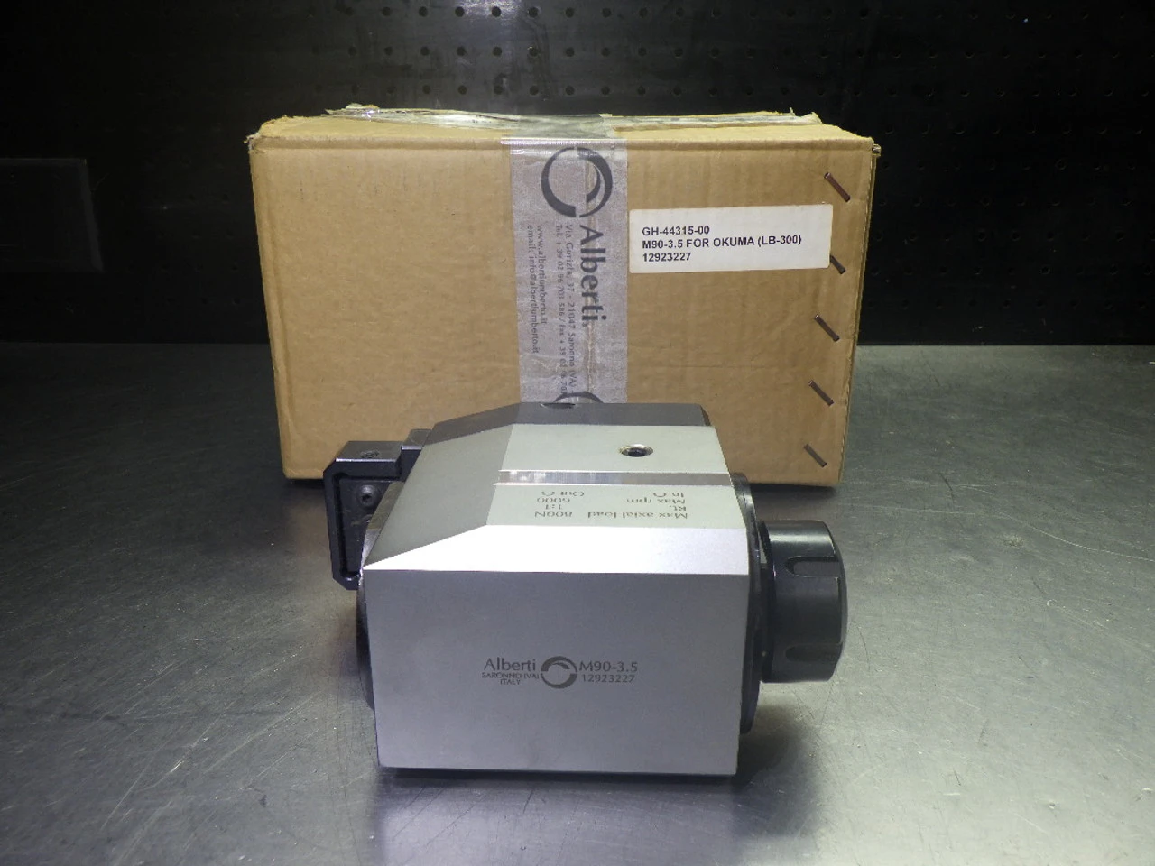 Alberti VDI40 ER32 Right Angle Head For Okuma/Genos Machines 	M90-3.5 (LOC699)