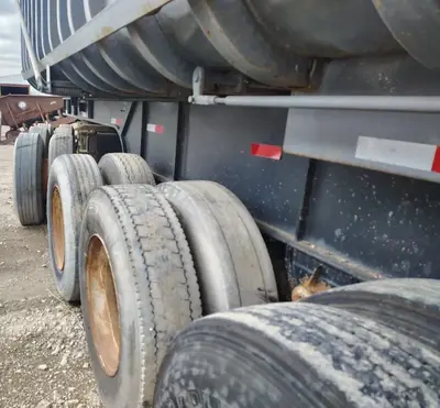 Used 2002 FRUEHAUF 6 AXLE DUMP TRAILER Dump Trailers Michigan US | Proxy Equipment #1388700