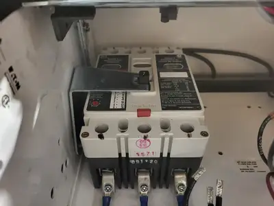 2hp, 600V, 7A, 3-Ph, FVNR Starter, Size 1, (Incomplete Components)