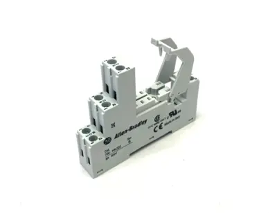 USED ALLEN BRADLEY 700-HN222
