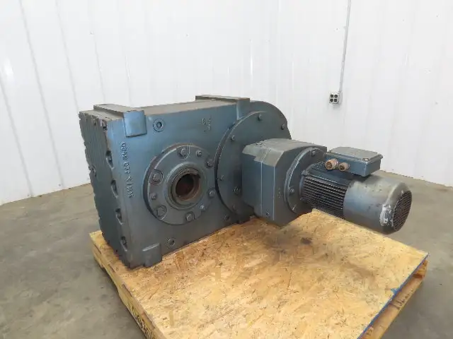 Sew Eurodrive FA157R97DT100L4BMG4HR Gear Motor 680:1 Reducer 2.6rpm 5Hp 460V 3PH