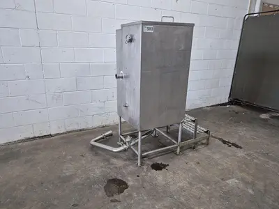 Balance Tank w/ Strainer Screen Bottom