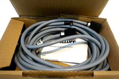 NEW BALLUFF BFO 18A-XAE-SMG-30-3 FIBER OPTIC CABLE BFO18AXAESMG303