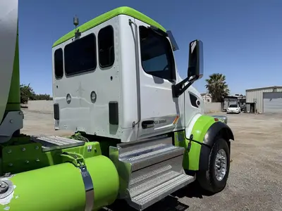 USED 2020 PETERBILT 567