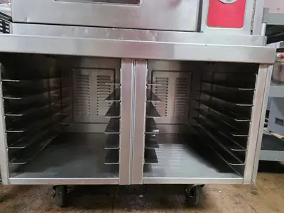 New | in-Stock Blodgett Used Blodgett CTB-1 Electric 1/2 Size Convection Oven with Stand and Casters 208V JB Electric Ovens Illinois US | Falcon Restaurant Supply #1375142