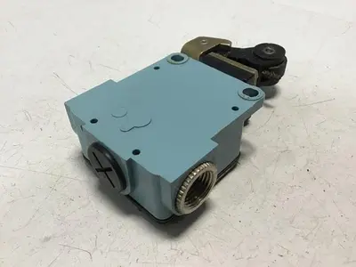 USED TELEMECANIQUE XCK-M