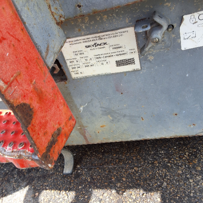 USED 2014 Skyjack SJ4632