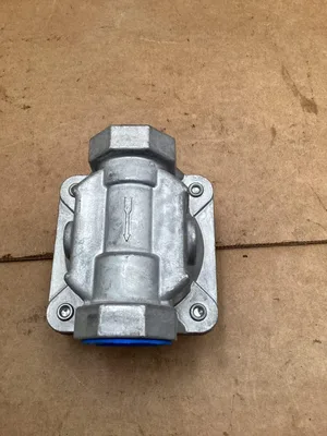Maxitrol RV48L Gas Pressure Regulator 1/2” PSIG 3-6”
