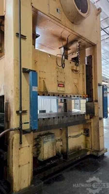 USED 1995 CLEARING NIAGARA SE2-300-84-48UH