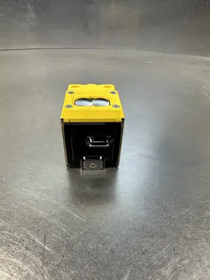 Banner Engineering Q456EQ5 Industrial Sensor (BIN-1.5.1)